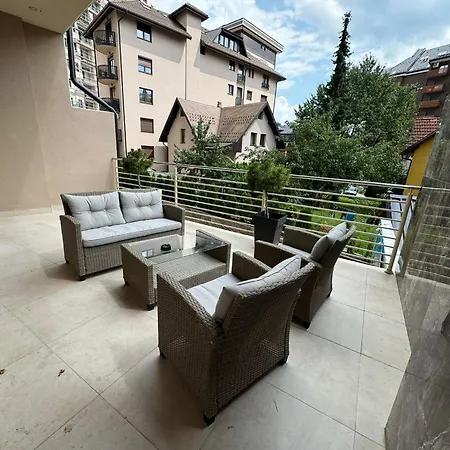 Royal * זלאטיבור