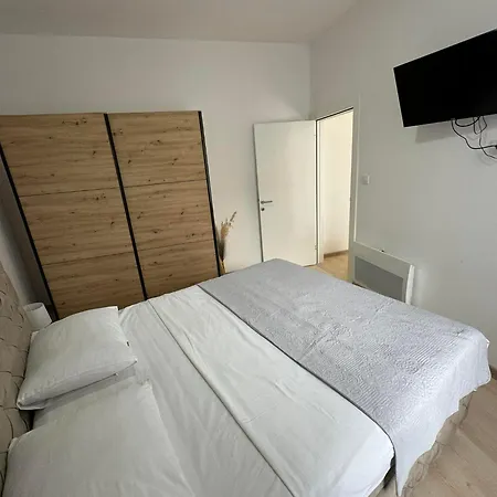 Royal Apartment *