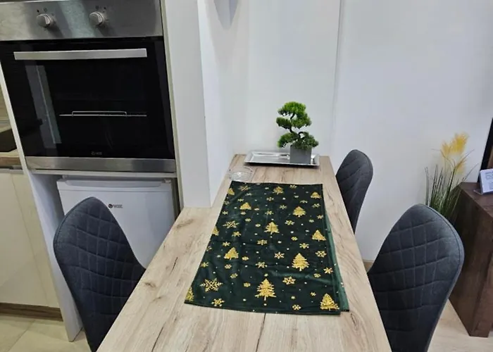 Royal * زلاتيبور