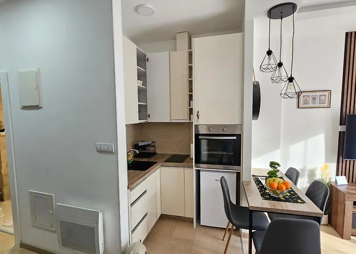 Royal * زلاتيبور