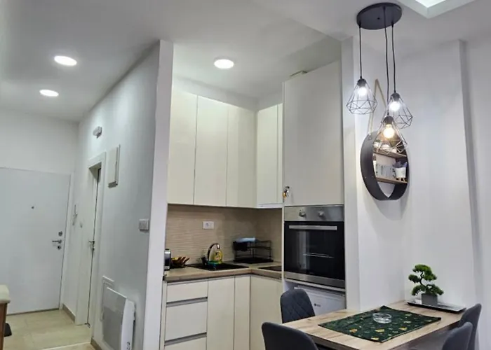 Royal * زلاتيبور